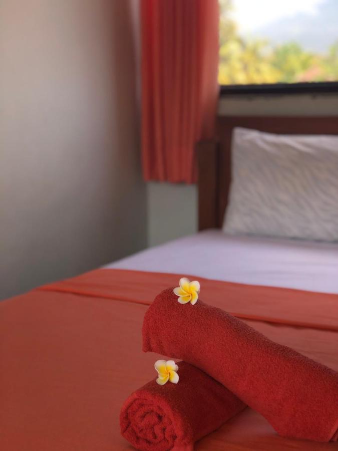 Tira Amed Homestay Exterior foto